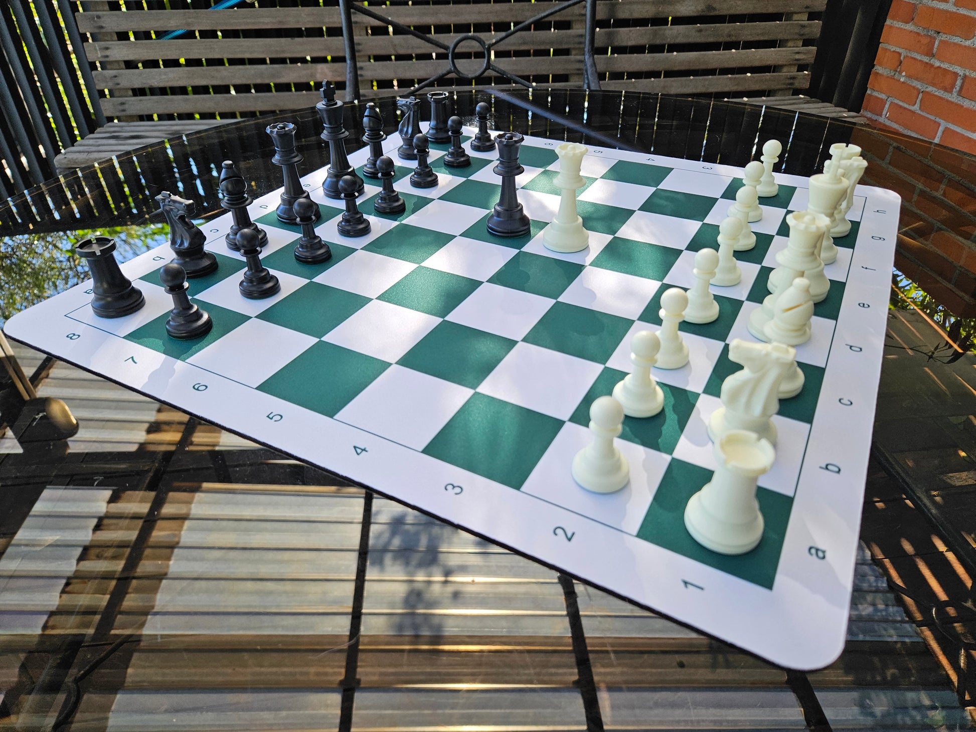 Combo de piezas plásticas estándar y tablero estilo mousepad