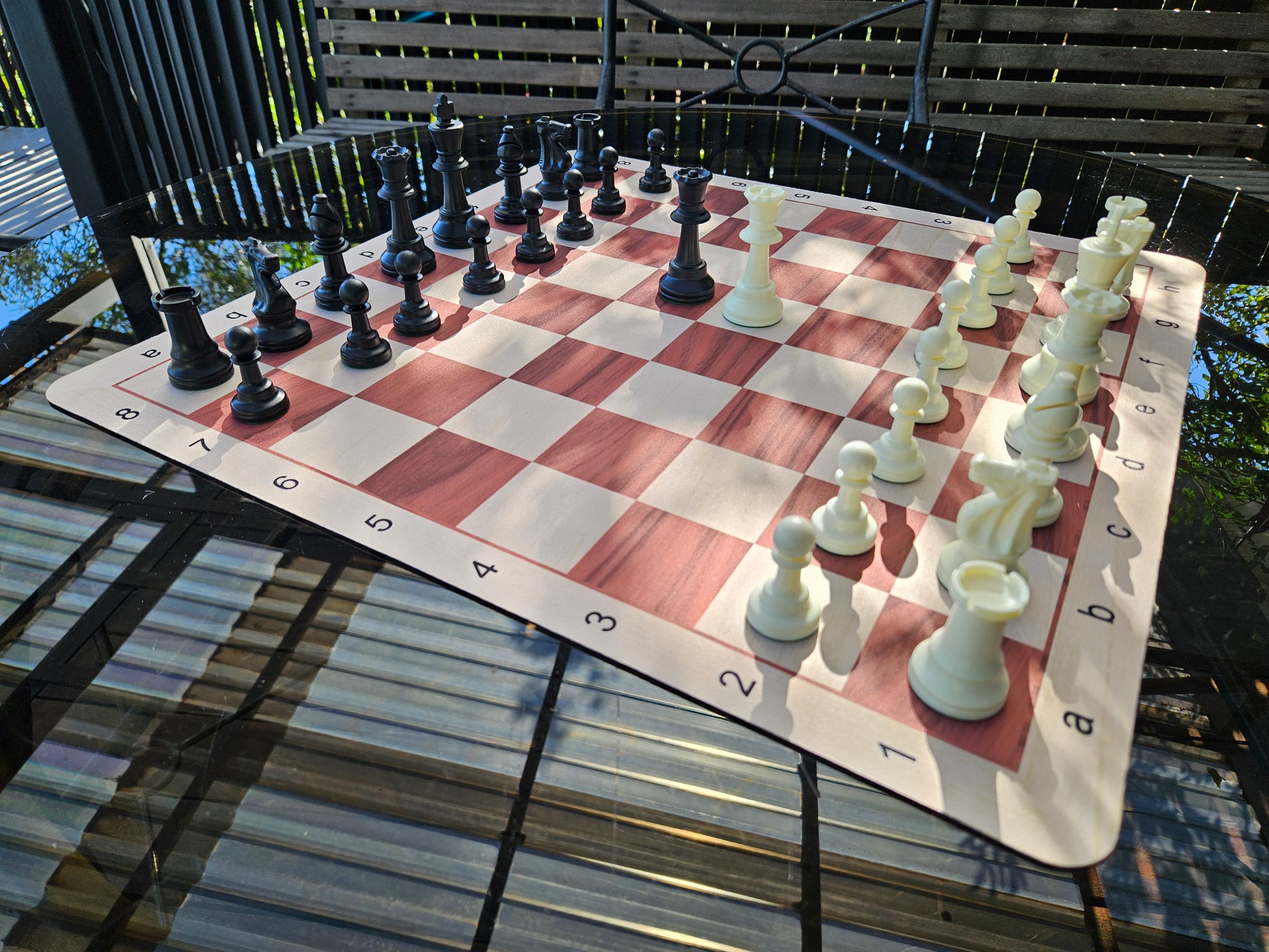 Combo de piezas plásticas estándar y tablero estilo mousepad