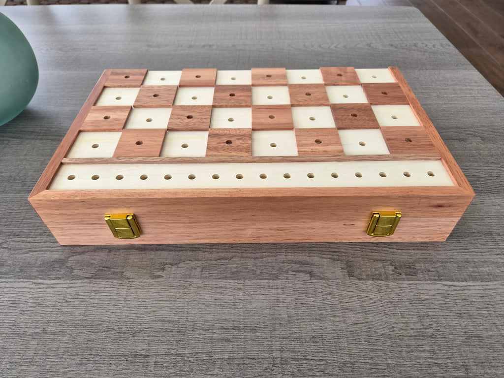 Ajedrez Táctil de Madera para Personas con Discapacidad Visual